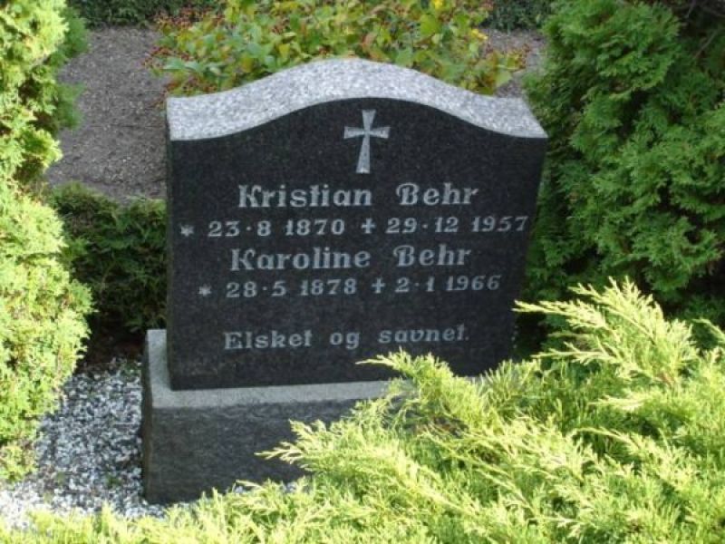 Karoline  Behr .jpg